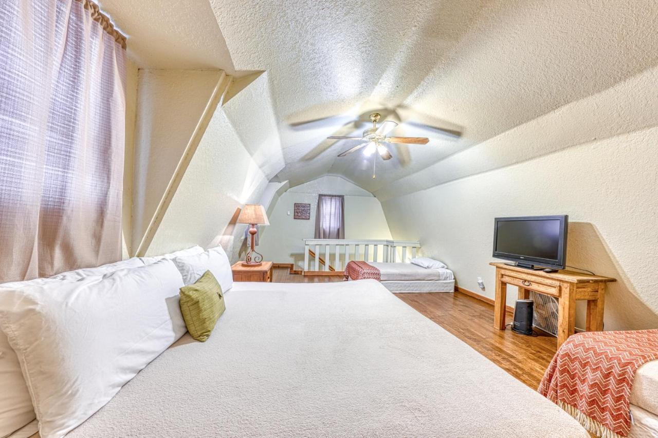 The Olive @ Mendelbaum Winery Guest Cabins Otel Fredericksburg Dış mekan fotoğraf